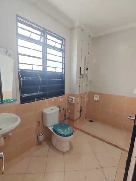 Rumah Teres 2 Tingkat untuk Dijual di Bandar Kinrara Seksyen 5 (Bandar Kinrara) - Evan Goh - Bathroom - PropertyGuru.com.my