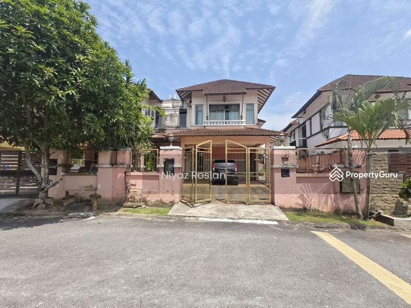 For Sale - Cluster House The Peak, Bandar Putra Kulai Jalan Mewah