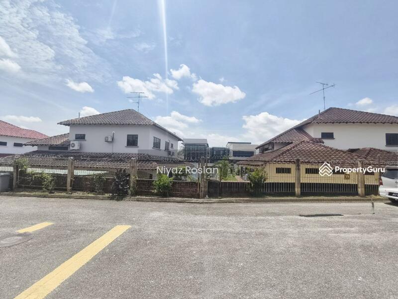 For Sale - Cluster House The Peak, Bandar Putra Kulai Jalan Mewah