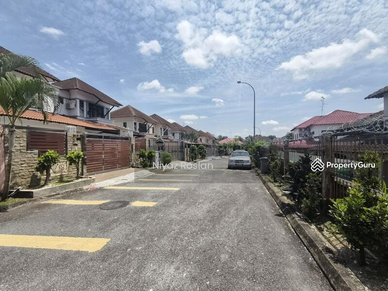 For Sale - Cluster House The Peak, Bandar Putra Kulai Jalan Mewah