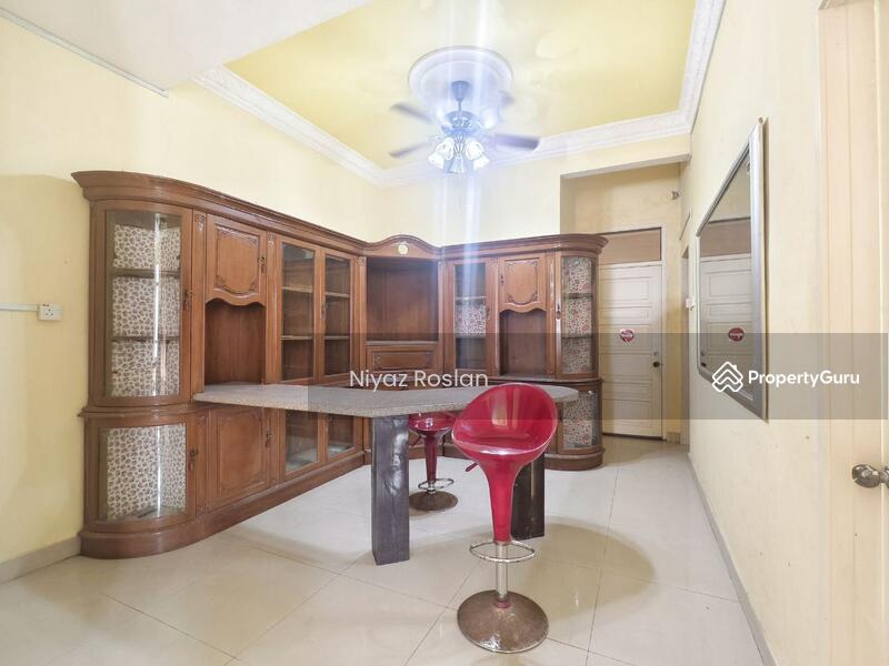 For Sale - Cluster House The Peak, Bandar Putra Kulai Jalan Mewah