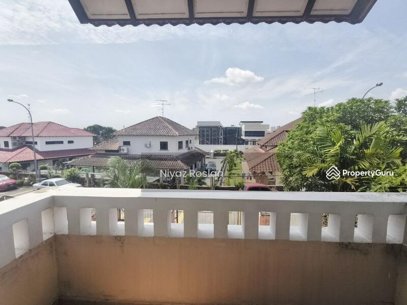 For Sale - Cluster House The Peak, Bandar Putra Kulai Jalan Mewah