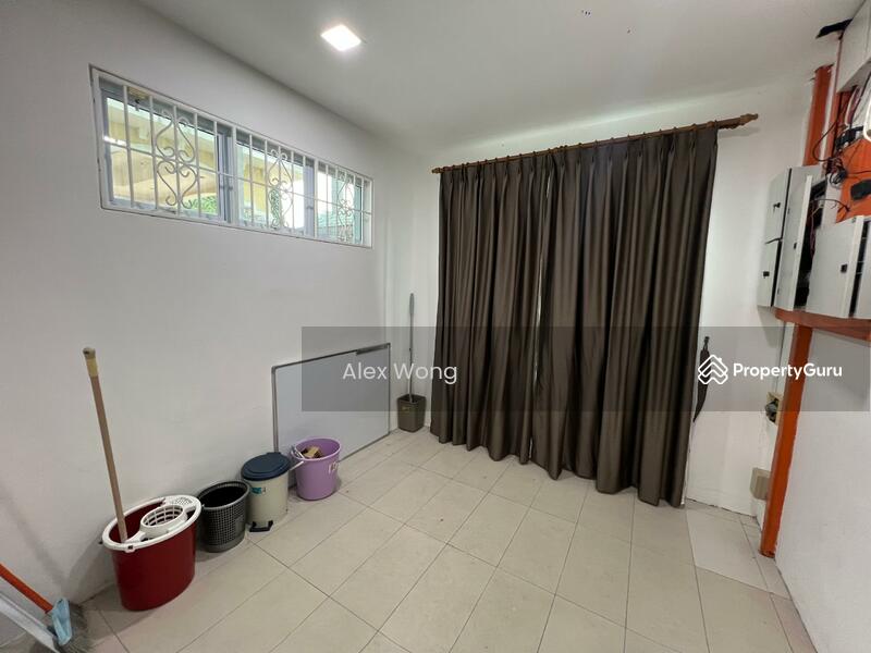 Untuk Disewa - Kampung Datuk Keramat