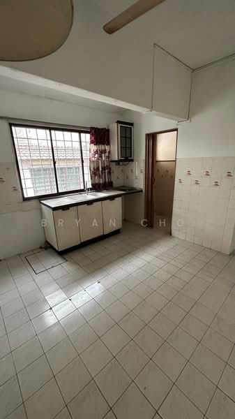 Rumah Teres 2 Tingkat untuk Dijual di SS19 (Subang Jaya) - Bryan Cho - Kitchen - PropertyGuru.com.my