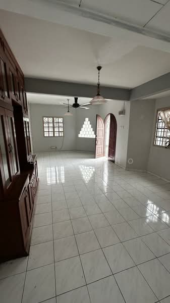 Rumah Teres 2 Tingkat untuk Dijual di SS19 (Subang Jaya) - Bryan Cho - Living Room - PropertyGuru.com.my