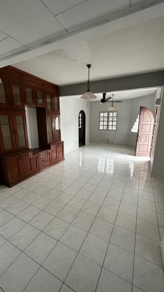 Rumah Teres 2 Tingkat untuk Dijual di SS19 (Subang Jaya) - Bryan Cho - Living Room - PropertyGuru.com.my