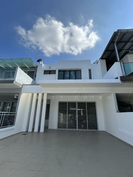 For Sale - Lakeside Residences Puchong