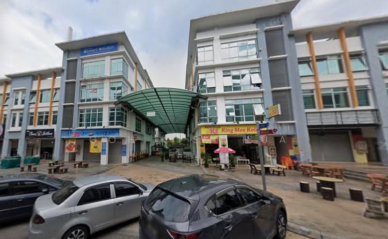 Shop / Office for Sale in Pusat Bandar Putra Permai (Seri Kembangan) - Goh Kien Hua - Exterior - PropertyGuru.com.my
