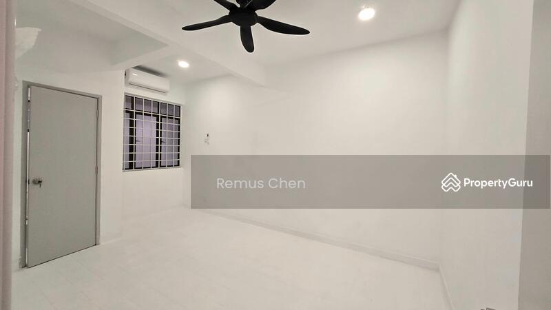 For Rent - Terrace house at Bandar Utama 12