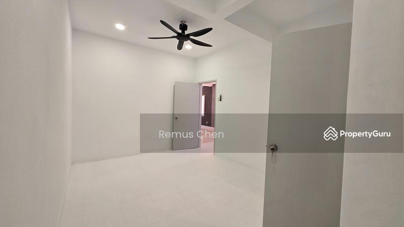 For Rent - Terrace house at Bandar Utama 12