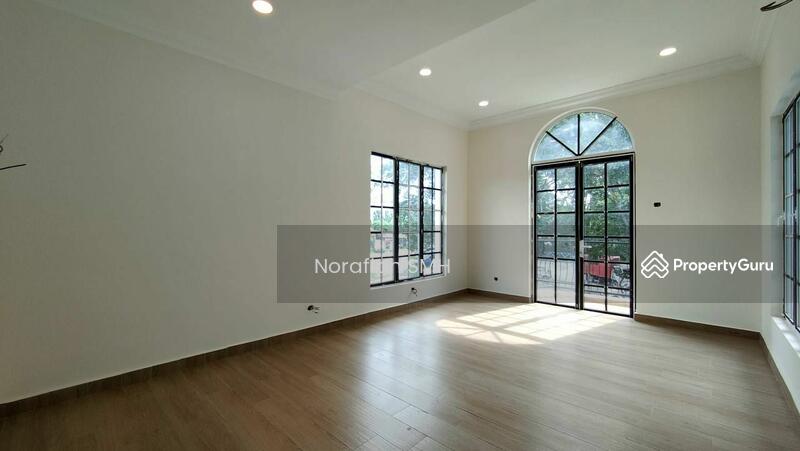 Untuk Dijual - 2.5 Storey Luxuly Bungalow Jalan Cecawi Kota Damansara