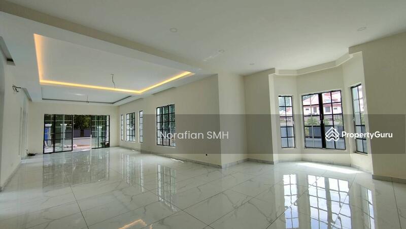 Untuk Dijual - 2.5 Storey Luxuly Bungalow Jalan Cecawi Kota Damansara