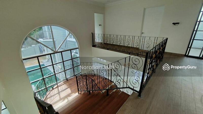 Untuk Dijual - 2.5 Storey Luxuly Bungalow Jalan Cecawi Kota Damansara