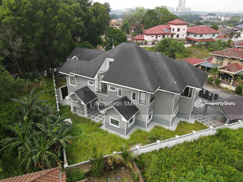 Untuk Dijual - 2.5 Storey Luxuly Bungalow Jalan Cecawi Kota Damansara