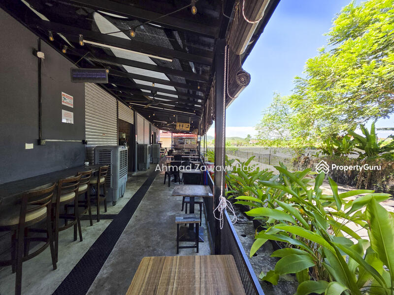 Corner 2 storey Shop Lot,Freehold, Open Tittle, Extra Land, Open Space Parking-Slim River,Perak untuk Untuk Dijual - RM 750,000, Mac 2026 - PropertyGuru.com.my