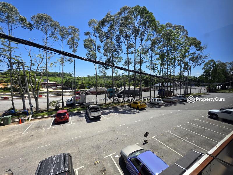 Corner 2 storey Shop Lot,Freehold, Open Tittle, Extra Land, Open Space Parking-Slim River,Perak untuk Untuk Dijual - RM 750,000, Mac 2026 - PropertyGuru.com.my