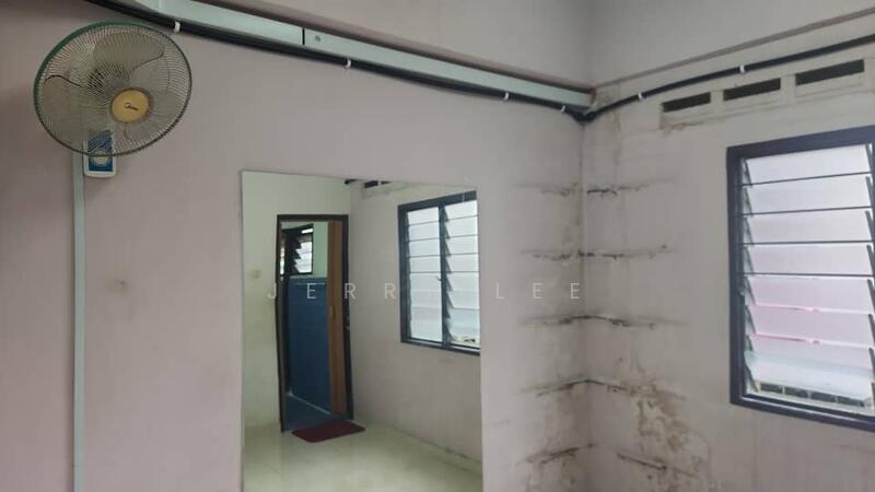 For Rent - 1st Floor Shop, Brickfields, KL Sentral