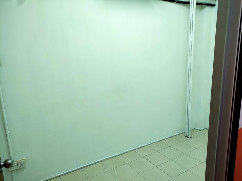 For Rent - 1st Floor Shop, Brickfields, KL Sentral