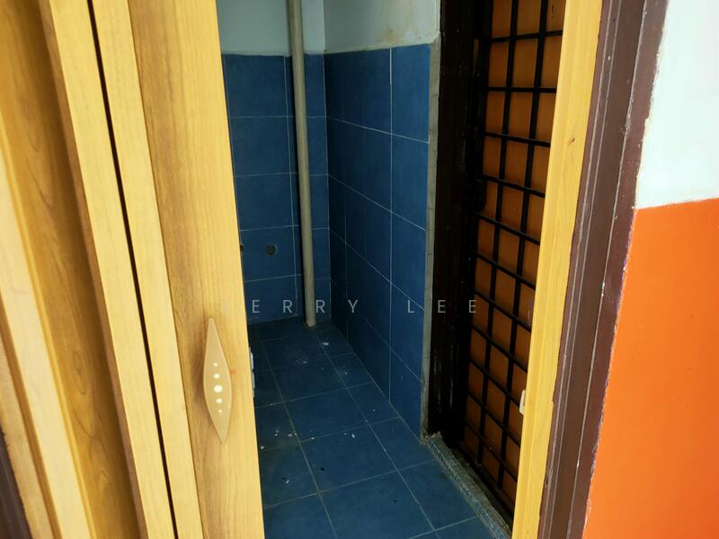 For Rent - 1st Floor Shop, Brickfields, KL Sentral