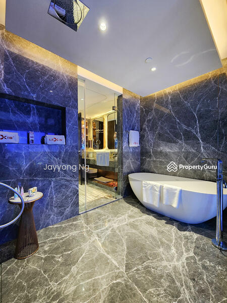 For Sale - Royal Lexis