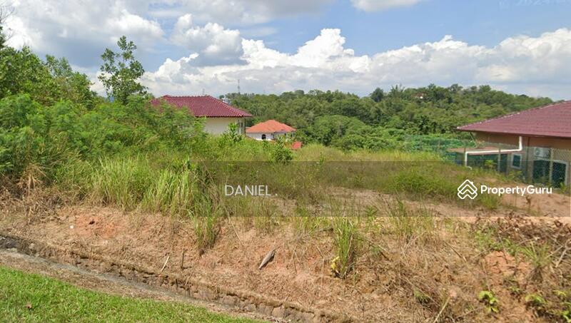 Untuk Dijual - EXCLUSIVE EMPTY BUNGALOW LOT IN RASAH KEMAYAN GOLF & COUNTRY CLUB, SEREMBAN 2, NEGERI SEMBILAN.