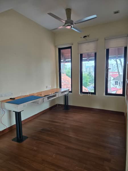 Bungalow for Sale in Taman Million (Jalan Ipoh) - Jasemin Chia - Study - PropertyGuru.com.my