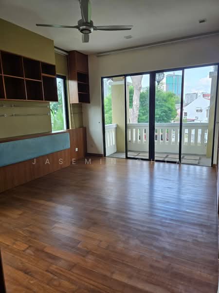Bungalow for Sale in Taman Million (Jalan Ipoh) - Jasemin Chia - Balcony - PropertyGuru.com.my