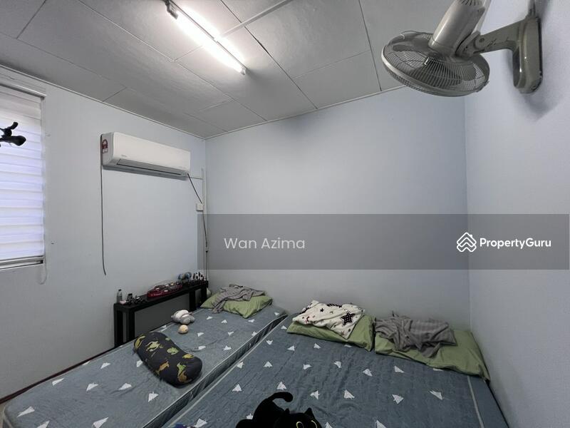 Terraced House for Sale in Kampung Batu 9 Kebun Baru (Telok Panglima Garang) - Wan Azima - PropertyGuru.com.my