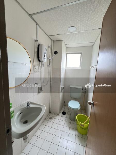 For Rent - Mewah Court