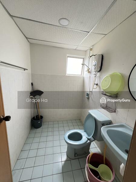 For Rent - Mewah Court
