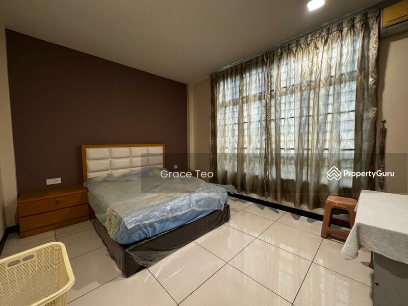 For Sale - Bungalow at Kolombong