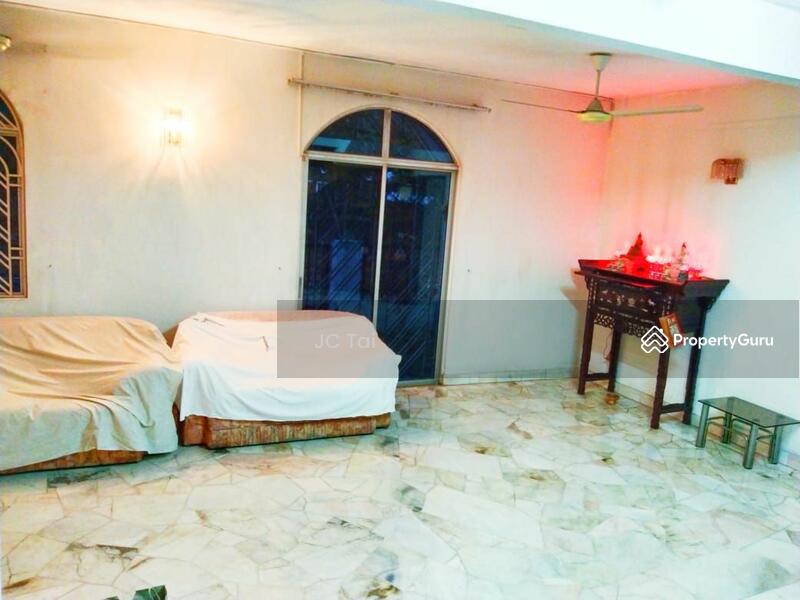 Terrace house at Seksyen 8 untuk Untuk Dijual - RM 900,000, Mac 2026 - PropertyGuru.com.my