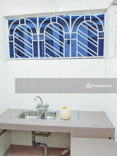 Terrace house at Seksyen 8 untuk Untuk Dijual - RM 900,000, Mac 2026 - PropertyGuru.com.my