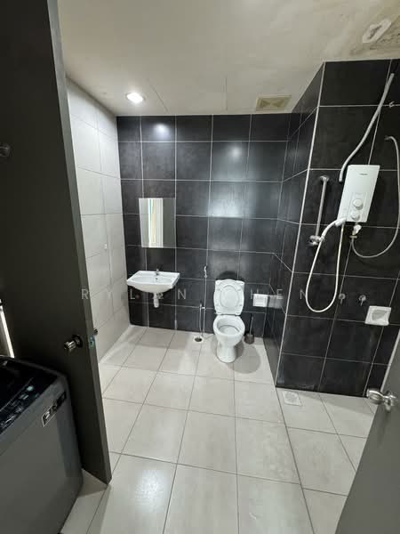 Service Residence for Rent at D'Pulze Cyberjaya - Rylan Chen - Bathroom - PropertyGuru.com.my