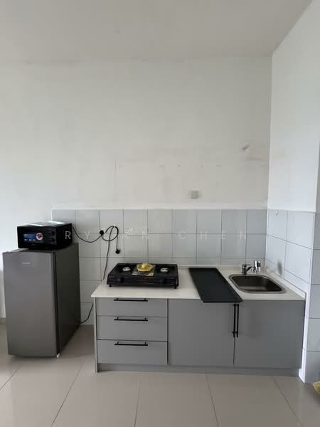 Service Residence for Rent at D'Pulze Cyberjaya - Rylan Chen - Kitchen - PropertyGuru.com.my