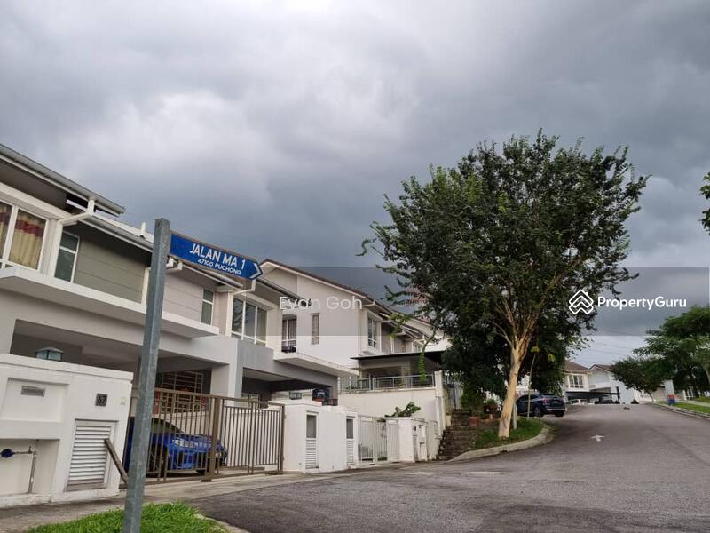 Untuk Dijual - Townhouse Puchong Laman & Bayu