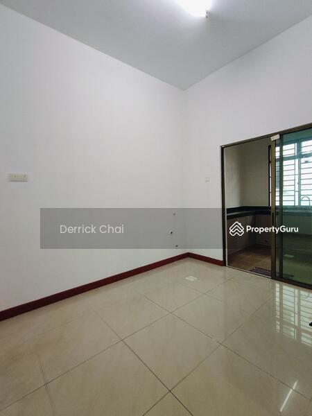 For Sale - Taman Kempas utama