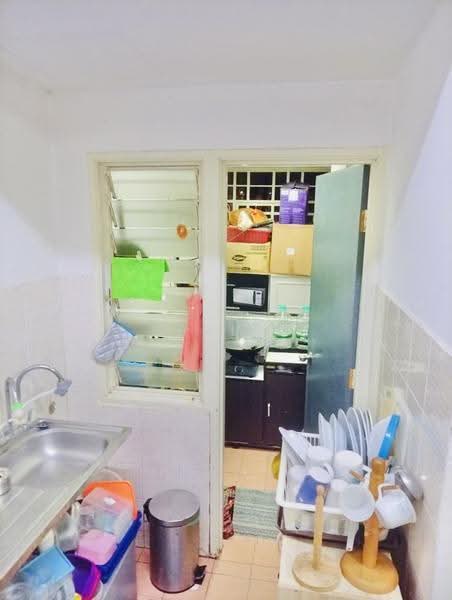 Kondominium untuk Disewa di Bayu Tasik 2 - Erin Yusof - Kitchen - PropertyGuru.com.my