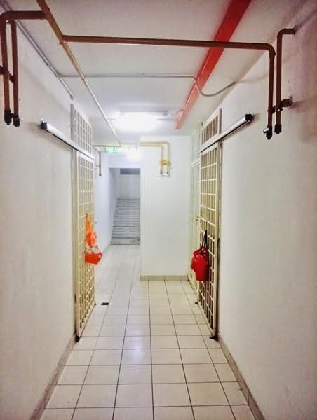 Kondominium untuk Disewa di Bayu Tasik 2 - Erin Yusof - Corridor - PropertyGuru.com.my