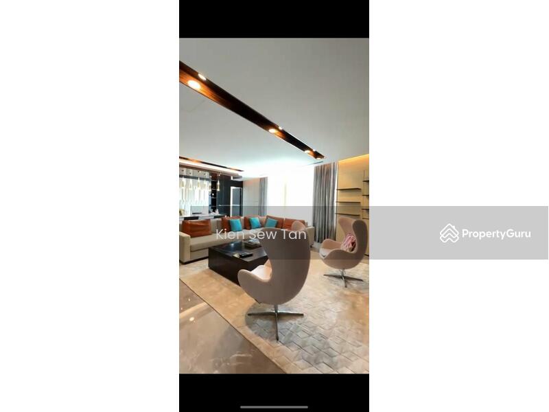 Untuk Dijual - The Oval