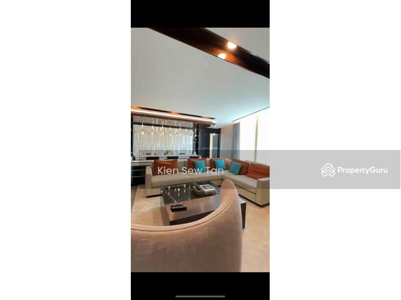 Untuk Dijual - The Oval