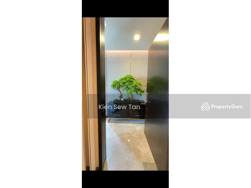 Untuk Dijual - The Oval