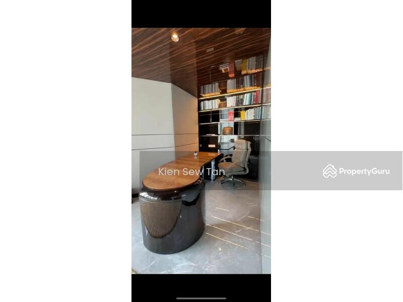 Untuk Dijual - The Oval