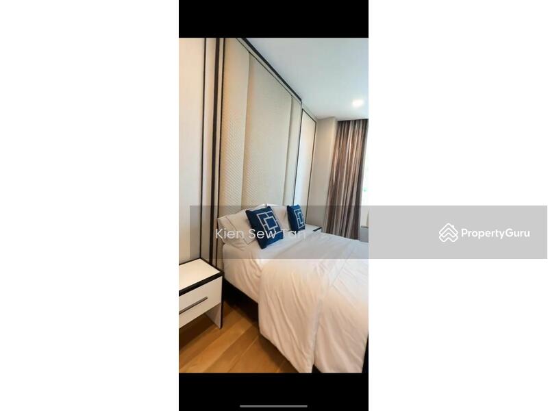 Untuk Dijual - The Oval