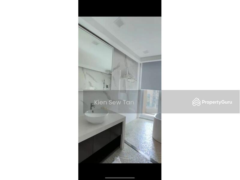 Untuk Dijual - The Oval