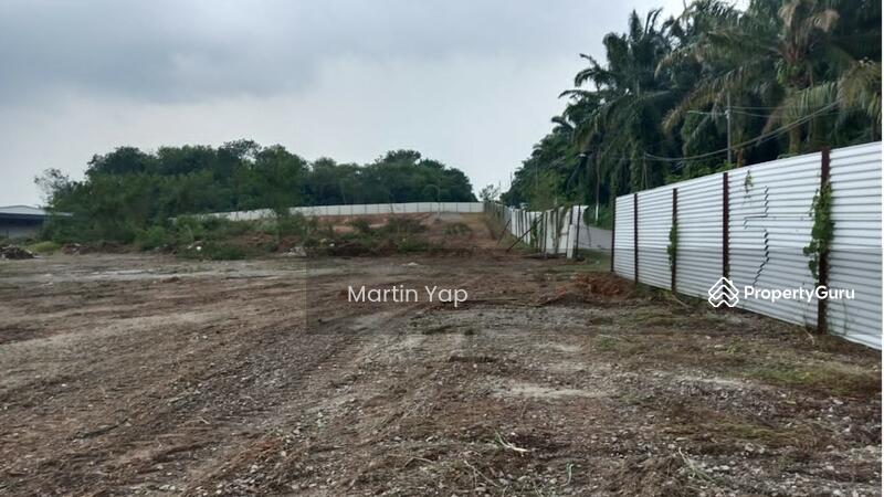 Untuk Disewa - Gelang Patah Roadside Land For Lease