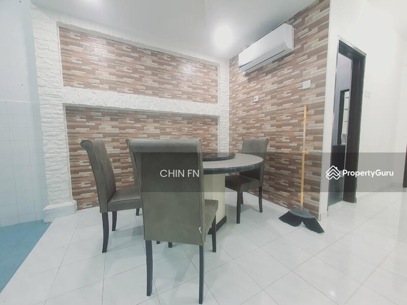 Untuk Dijual - Fully Renovated 5 Room Teres Furnish Seri Telok Emas Bukit Katil