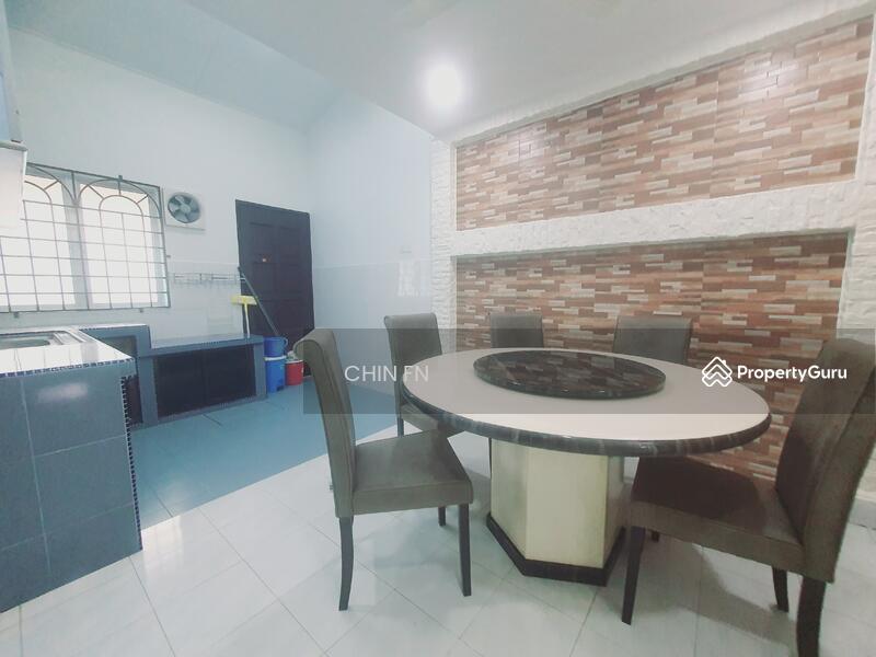 Untuk Dijual - Fully Renovated 5 Room Teres Furnish Seri Telok Emas Bukit Katil