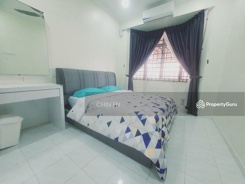 Untuk Dijual - Fully Renovated 5 Room Teres Furnish Seri Telok Emas Bukit Katil