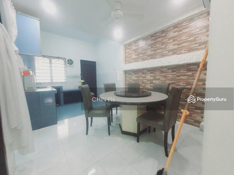 Untuk Dijual - Fully Renovated 5 Room Teres Furnish Seri Telok Emas Bukit Katil